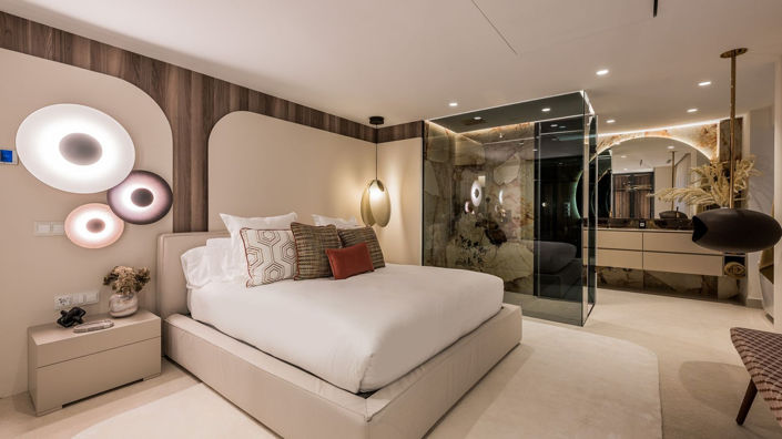 Image No.7-6 Bed Property for sale