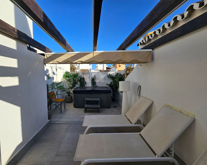 Image No.17-5 Bed Property for sale