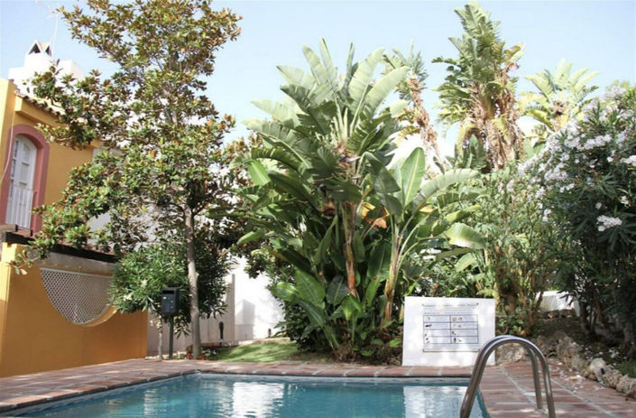 Image No.23-5 Bed Property for sale