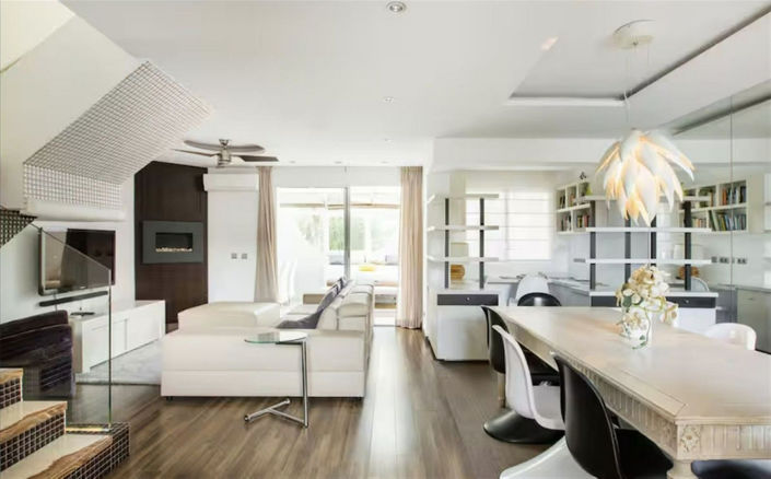 Image No.5-5 Bed Property for sale