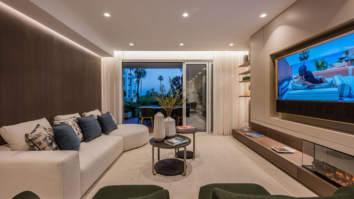 Image No.18-3 Bed Property for sale