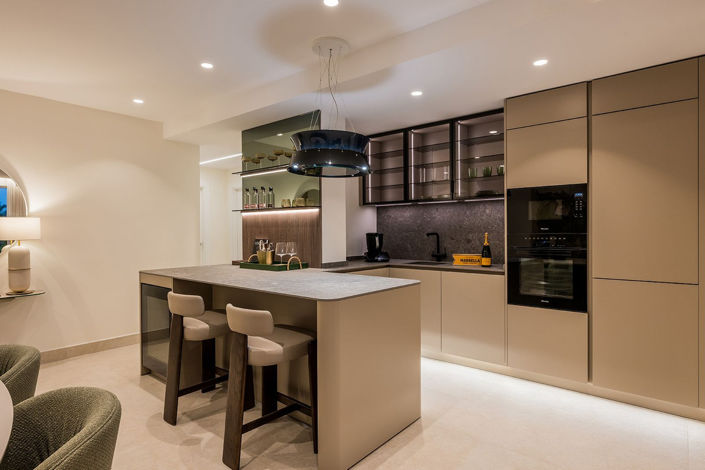 Image No.23-3 Bed Property for sale