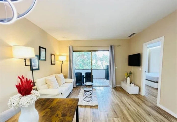 Image No.4-2 Bed Property for sale