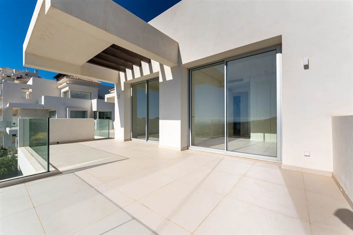 Image No.9-2 Bed Apartment for sale