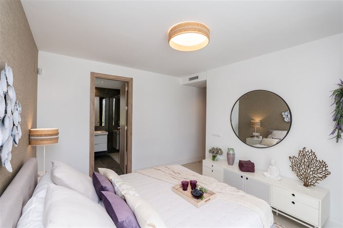 Image No.17-2 Bed Apartment for sale