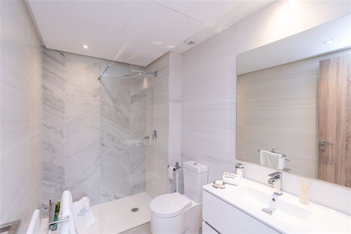 Image No.25-2 Bed Apartment for sale