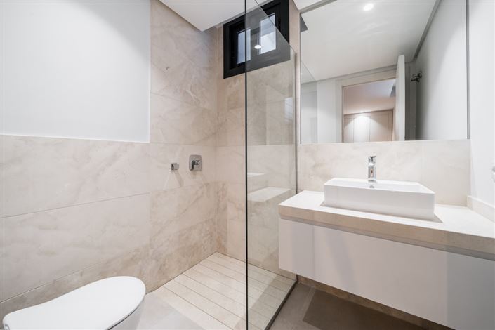 Image No.16-4 Bed Villa / Detached for sale