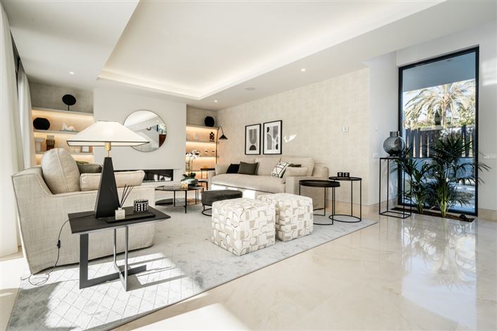 Image No.18-4 Bed Villa / Detached for sale