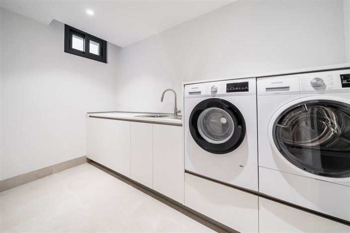 Image No.28-4 Bed Villa / Detached for sale