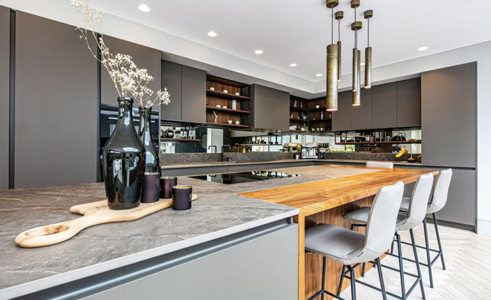 Image No.4-5 Bed Villa / Detached for sale