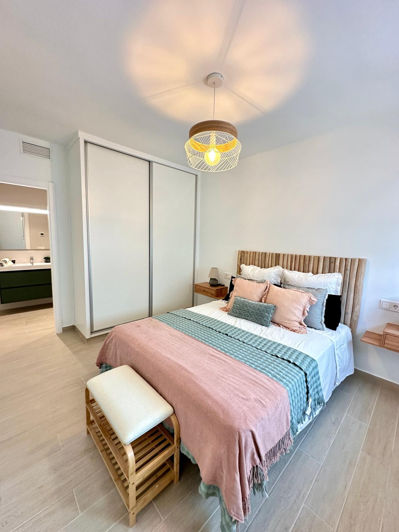 Image No.28-2 Bed Apartment for sale