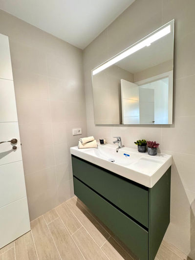 Image No.32-2 Bed Apartment for sale