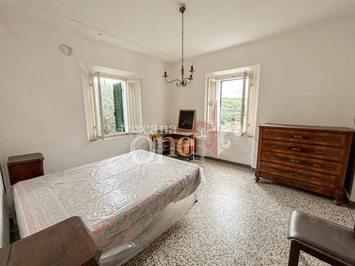 Image No.18-2 Bed House for sale