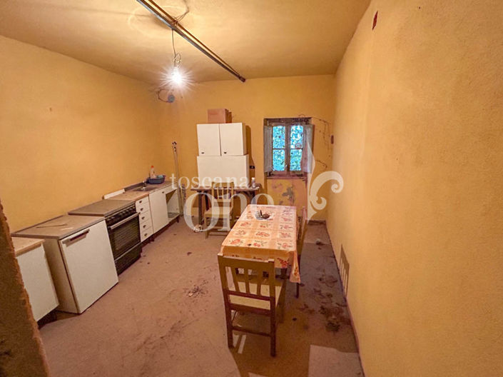 Image No.20-6 Bed House for sale