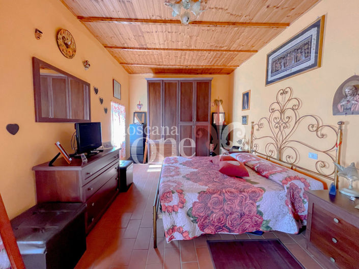 Image No.17-1 Bed House for sale