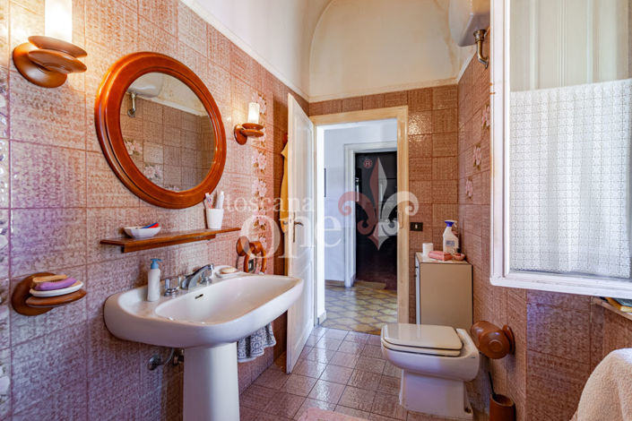 Image No.25-4 Bed House for sale