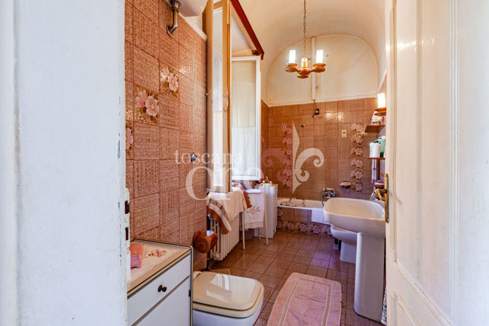 Image No.27-4 Bed House for sale