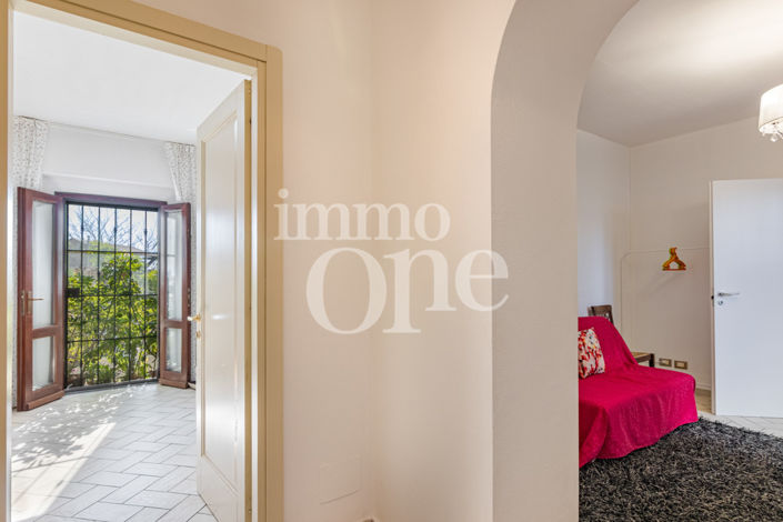 Image No.12-3 Bed House for sale