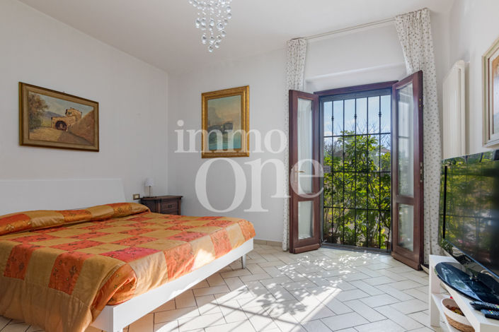 Image No.13-3 Bed House for sale