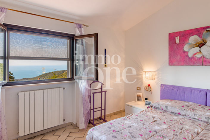 Image No.17-3 Bed House for sale