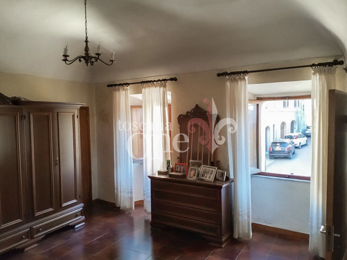 Image No.10-5 Bed Apartment for sale