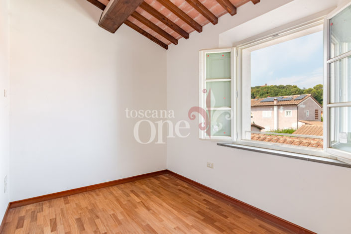 Image No.19-3 Bed House for sale