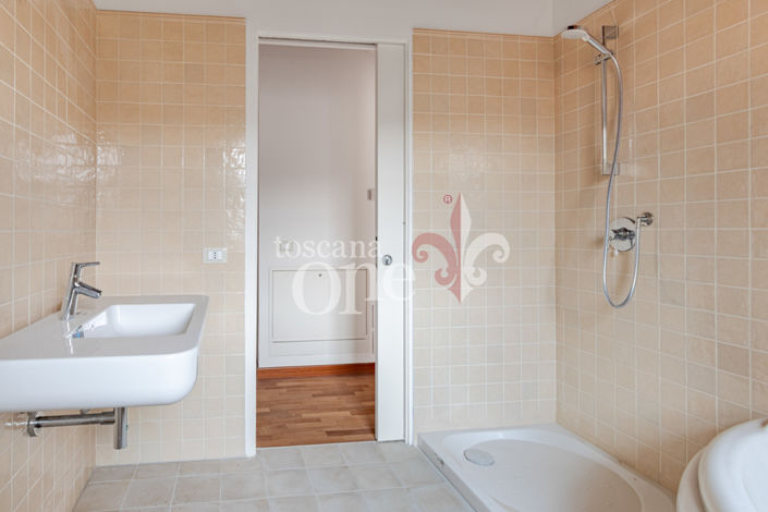 Image No.23-3 Bed House for sale