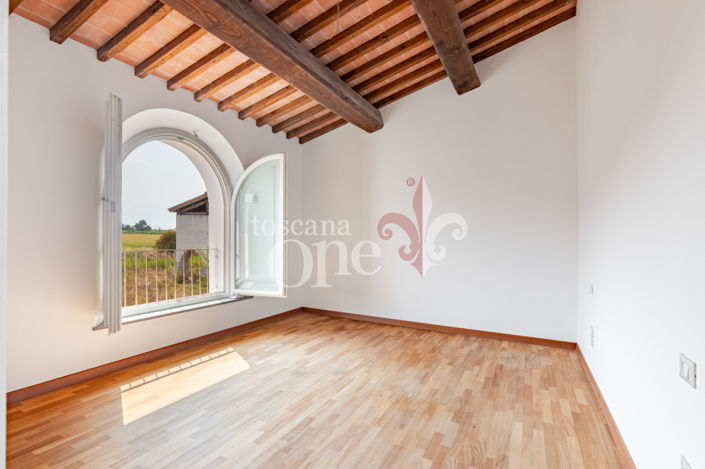 Image No.14-3 Bed House for sale