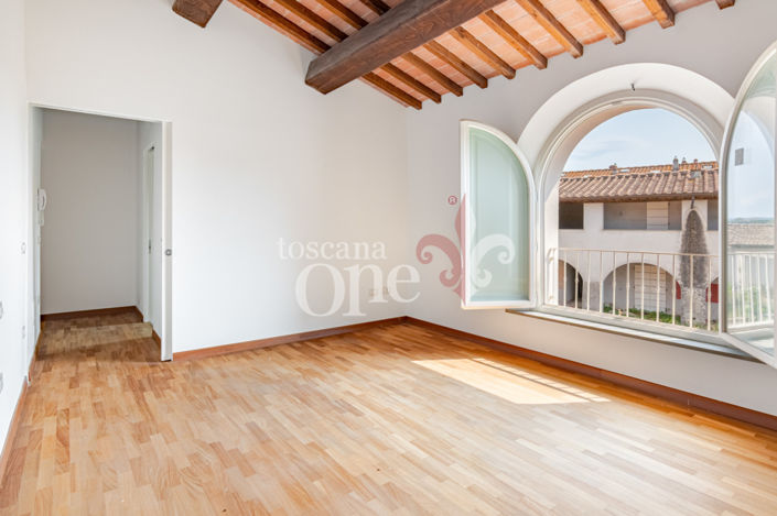 Image No.15-3 Bed House for sale