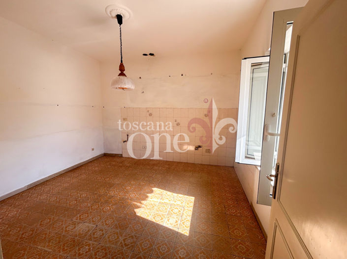 Image No.8-2 Bed House for sale