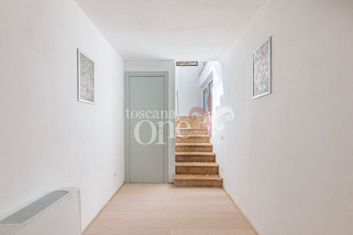 Image No.30-1 Bed Townhouse for sale