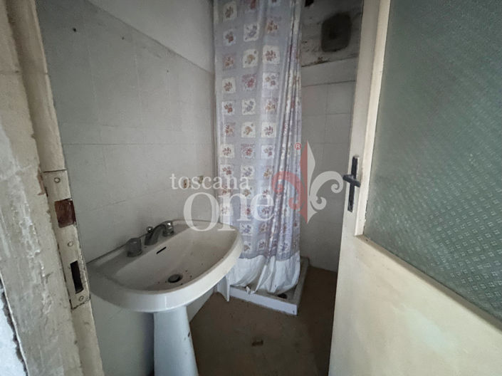 Image No.30-2 Bed House for sale