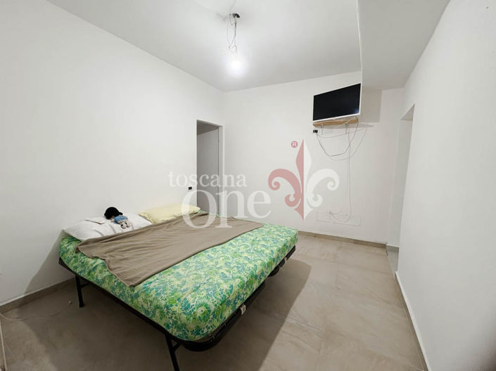 Image No.17-3 Bed House for sale