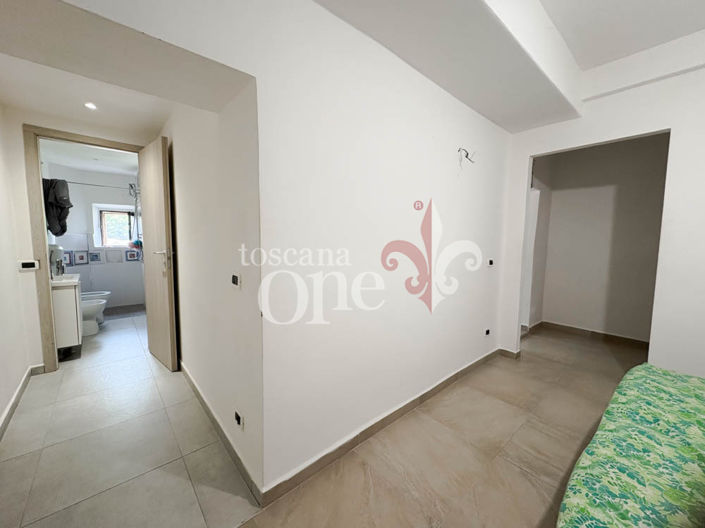 Image No.18-3 Bed House for sale