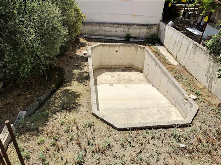 Image No.10-3 Bed House for sale