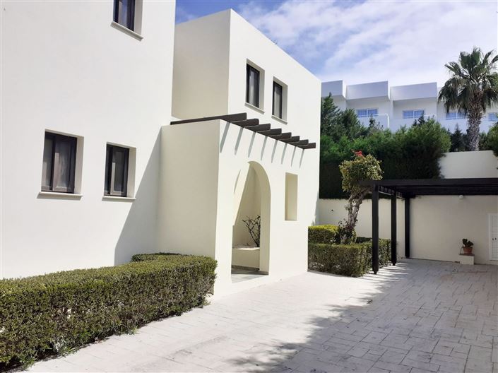 Image No.16-3 Bed House for sale