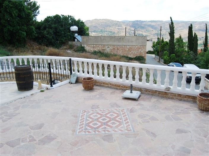 Image No.11-2 Bed House for sale