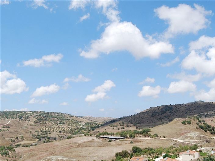 Image No.13-2 Bed House for sale