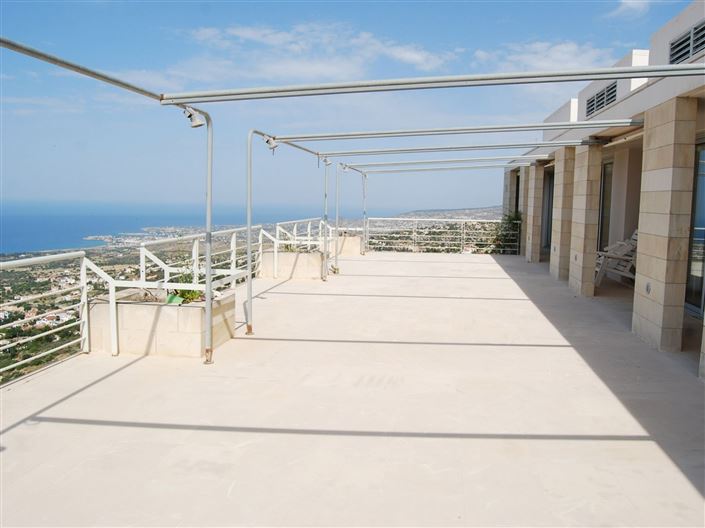 Image No.13-5 Bed House for sale