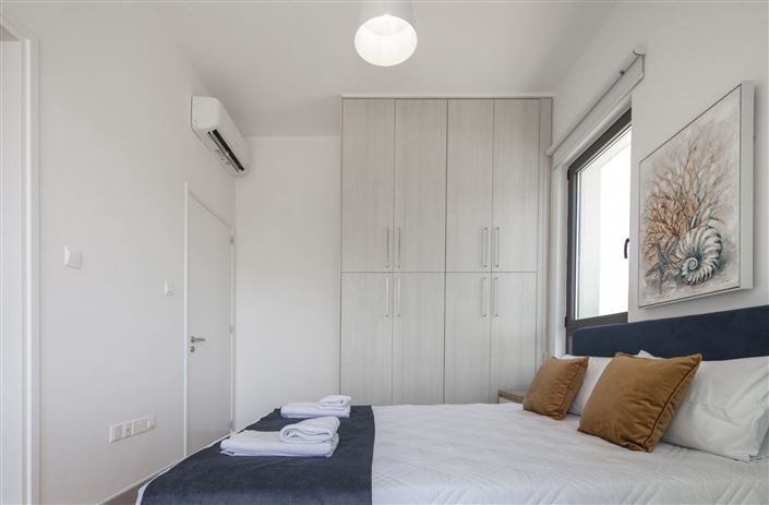 Image No.17-2 Bed Apartment for sale