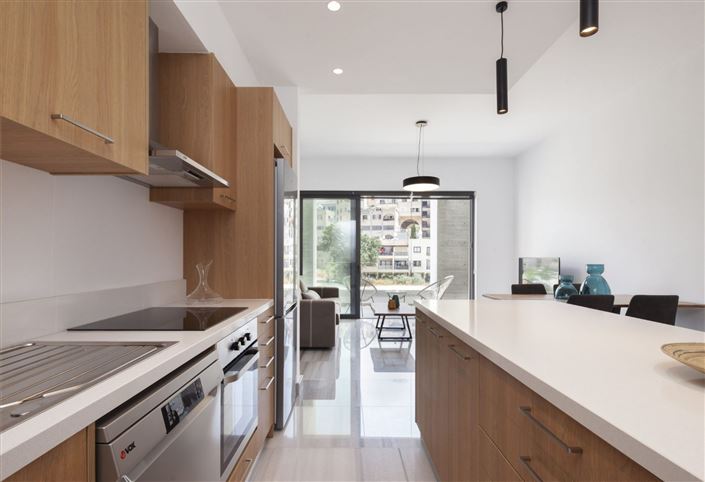 Image No.8-2 Bed Apartment for sale