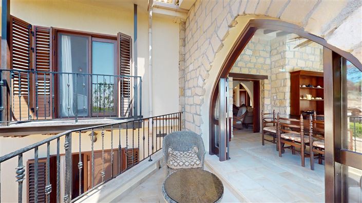 Image No.25-5 Bed House for sale