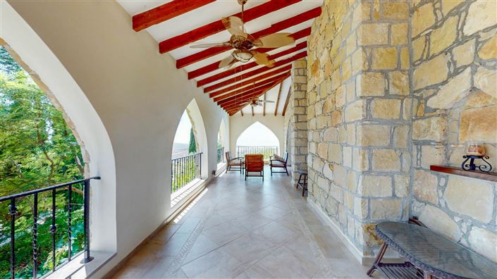 Image No.28-5 Bed House for sale