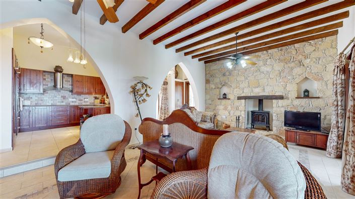 Image No.5-5 Bed House for sale