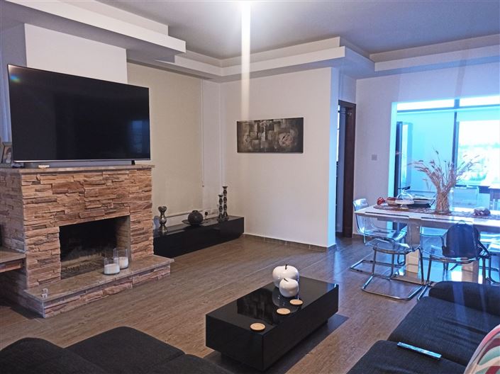 Image No.5-3 Bed House for sale