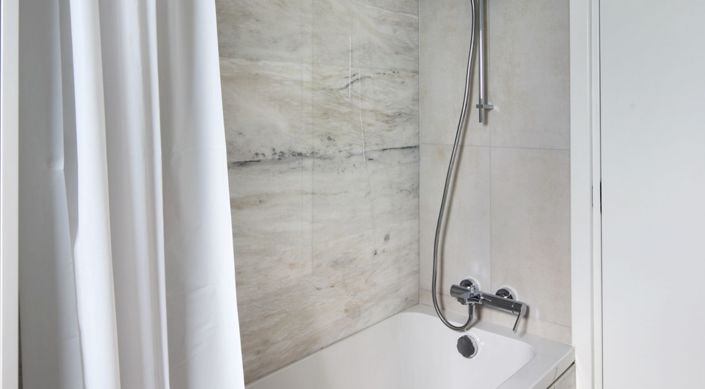 Image No.8-2 Bed House for sale