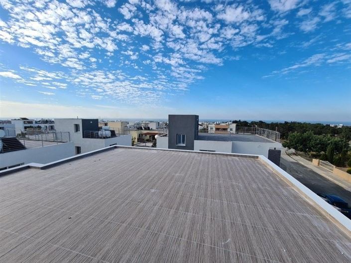 Image No.20-5 Bed House for sale