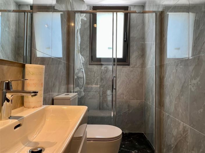 Image No.11-3 Bed House for sale