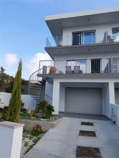 Image No.15-4 Bed House for sale