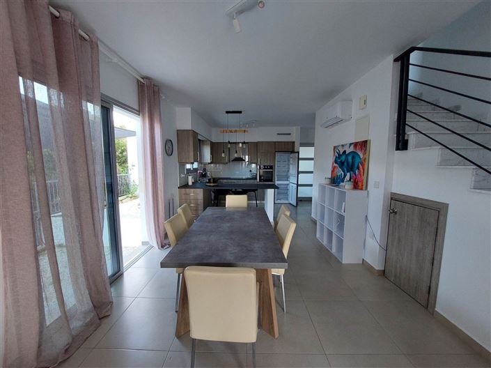 Image No.4-4 Bed House for sale